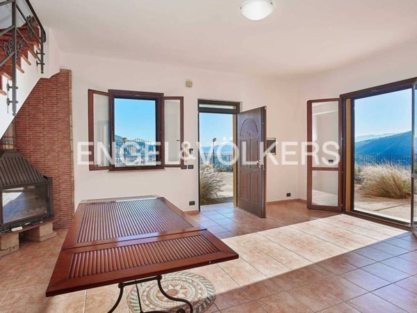 casa indipendente in vendita a Palermo in zona Mondello