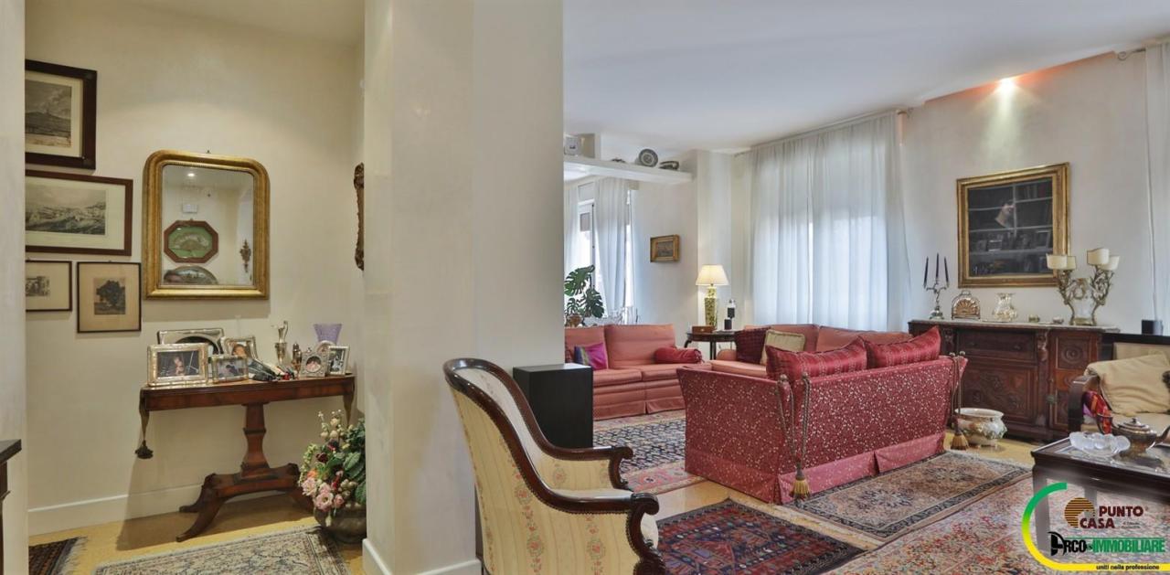 appartamento in vendita a Palermo in zona Politeama