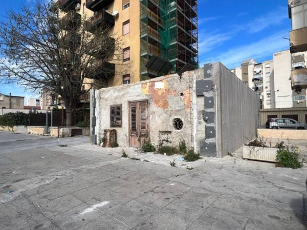 casa indipendente in vendita a Palermo in zona Croceverde