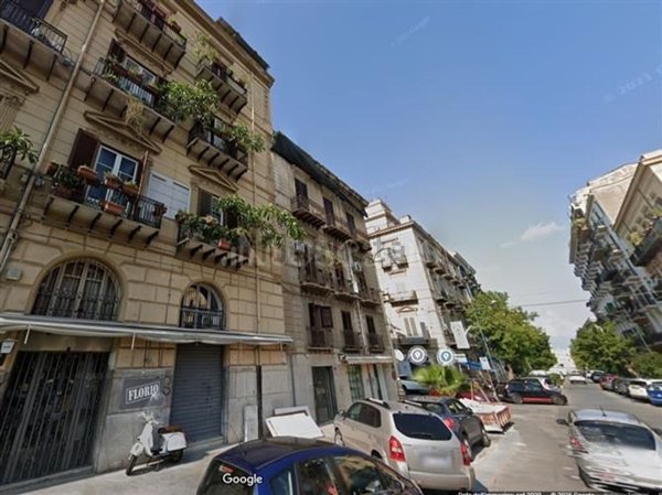locale commerciale in vendita a Palermo