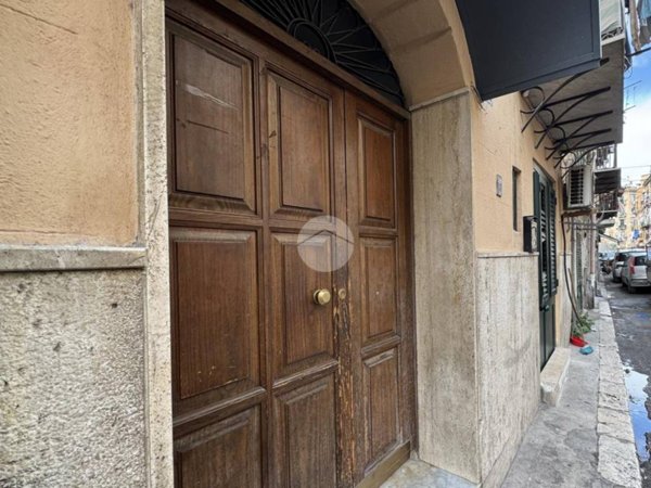 appartamento in vendita a Palermo in zona Zisa