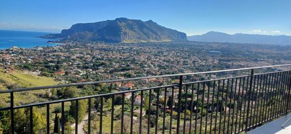 casa indipendente in vendita a Palermo in zona Mondello
