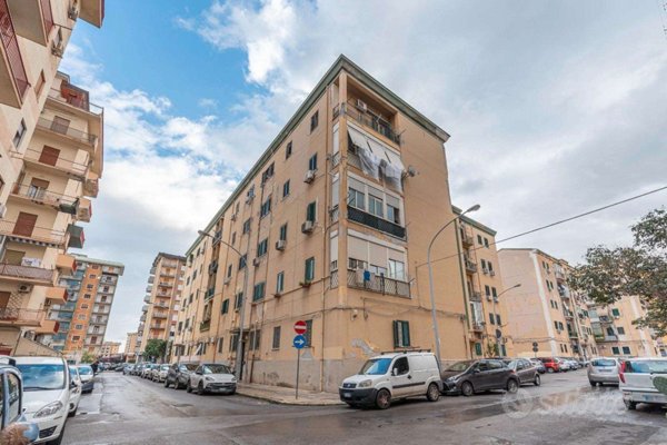 appartamento in vendita a Palermo in zona Oreto