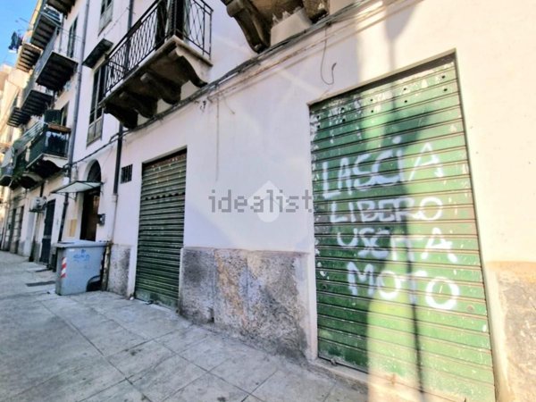 casa indipendente in vendita a Palermo in zona Zisa