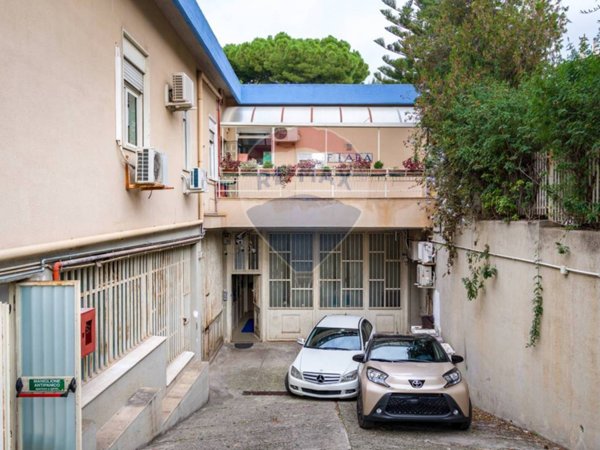 negozio in vendita a Palermo in zona Centro storico