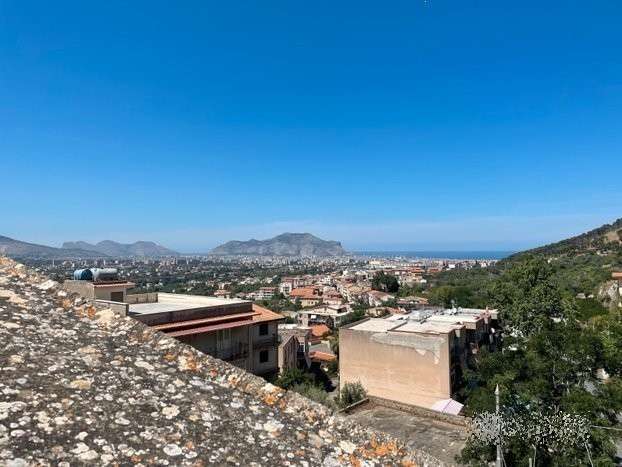 appartamento in vendita a Palermo in zona Villagrazia/Falsomiele