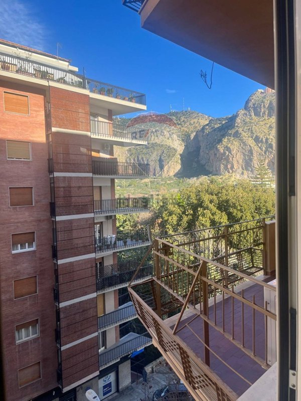 appartamento in vendita a Palermo in zona Montepellegrino