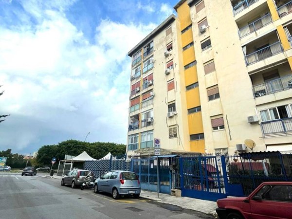 appartamento in vendita a Palermo in zona Montegrappa / Santa Rosalia