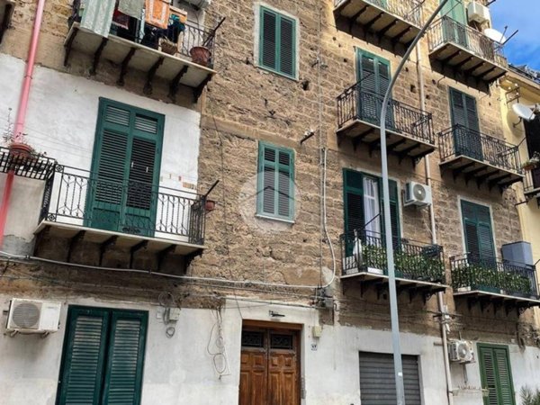 appartamento in vendita a Palermo in zona Zisa