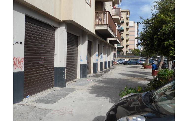 locale commerciale in vendita a Palermo
