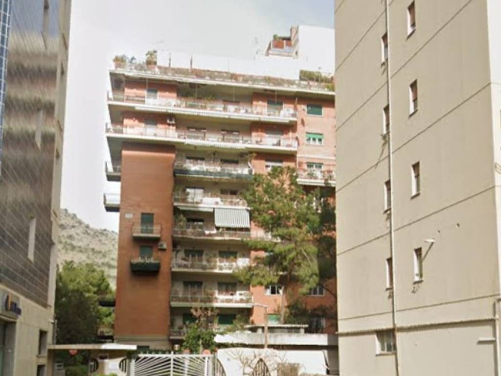 appartamento in vendita a Palermo in zona San Lorenzo