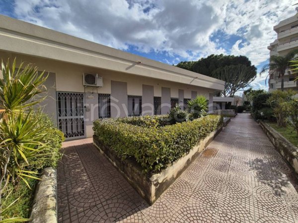 ufficio in vendita a Palermo in zona Centro storico
