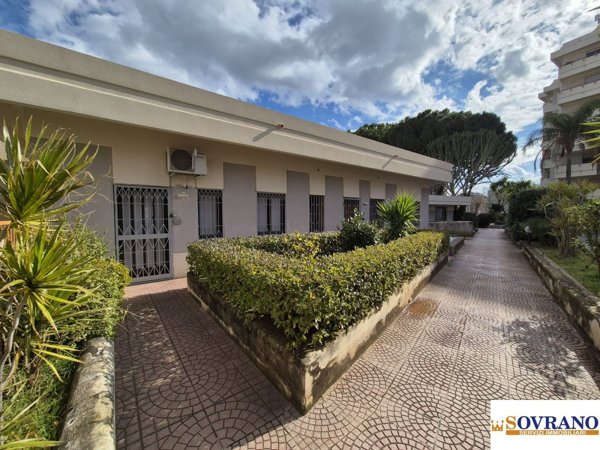 ufficio in vendita a Palermo in zona Malaspina/Palagonia