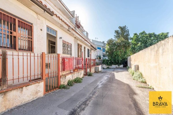 casa indipendente in vendita a Palermo in zona Libertà