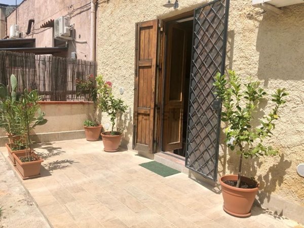 appartamento in vendita a Palermo in zona Tommaso Natale