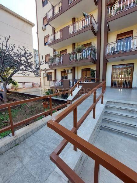 appartamento in vendita a Palermo in zona Montepellegrino