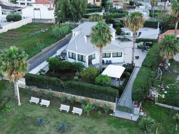 casa indipendente in vendita a Palermo in zona Chiavelli