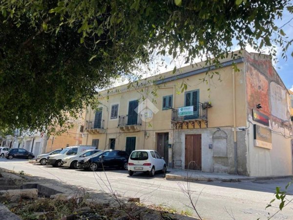 casa indipendente in vendita a Palermo in zona Croceverde