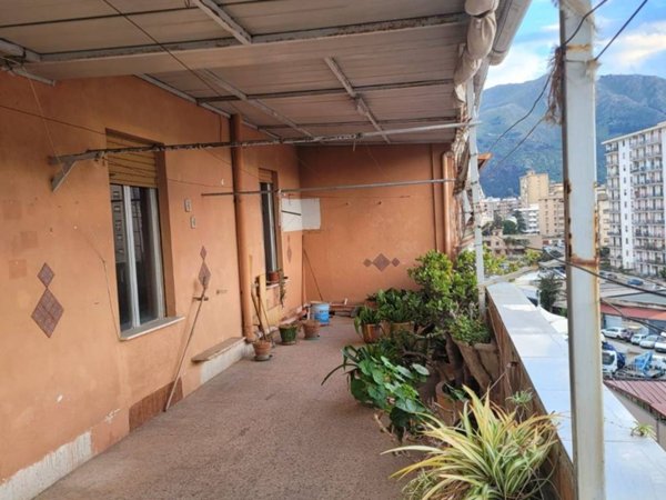 appartamento in vendita a Palermo in zona Oreto
