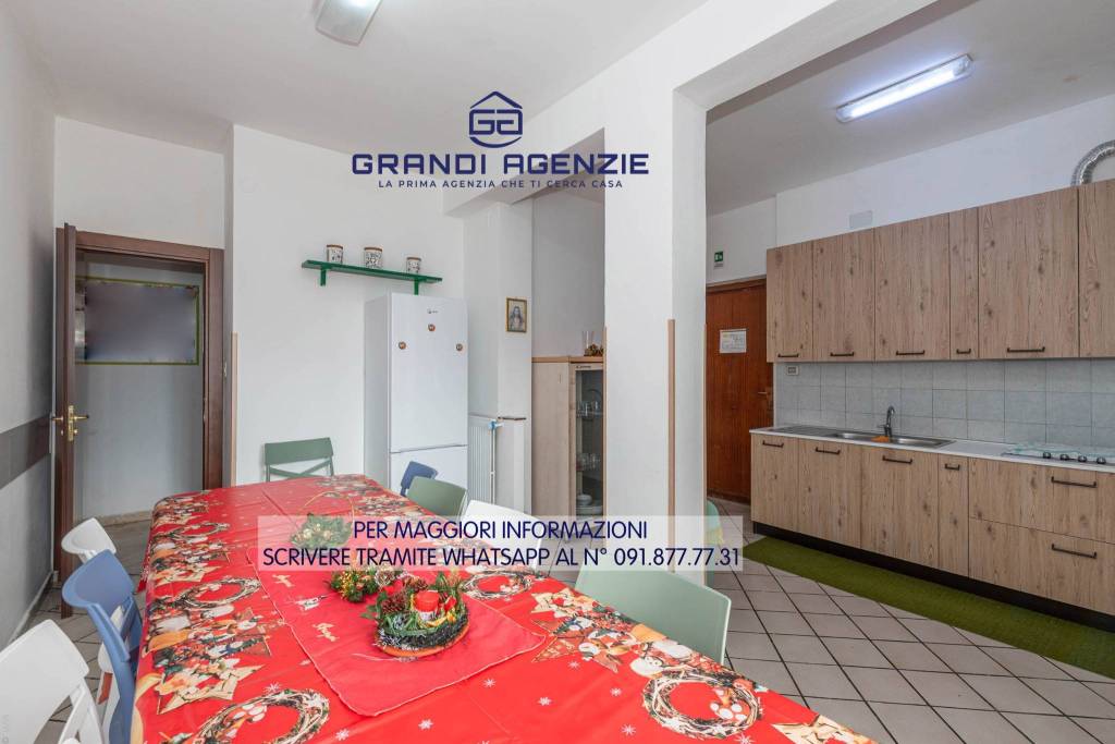appartamento in vendita a Palermo in zona Malaspina/Palagonia