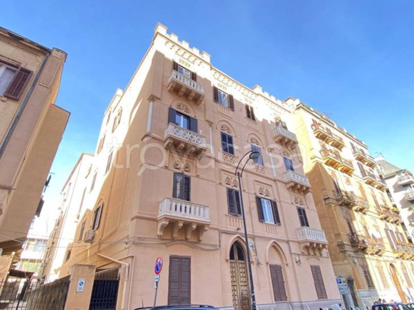 appartamento in vendita a Palermo in zona Libertà