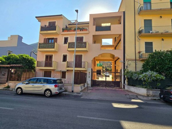 appartamento in vendita a Palermo in zona Pallavicino
