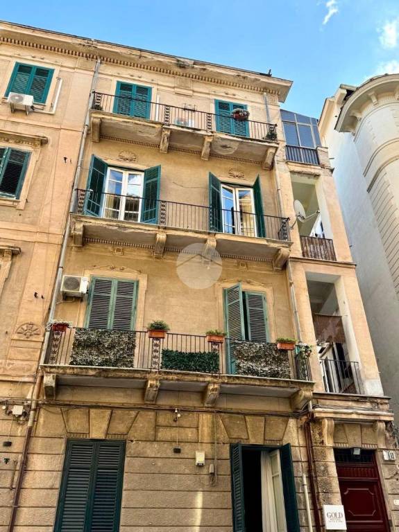 appartamento in vendita a Palermo in zona Politeama