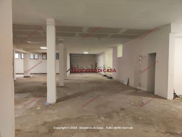 locale di sgombero in vendita a Palermo in zona Oreto
