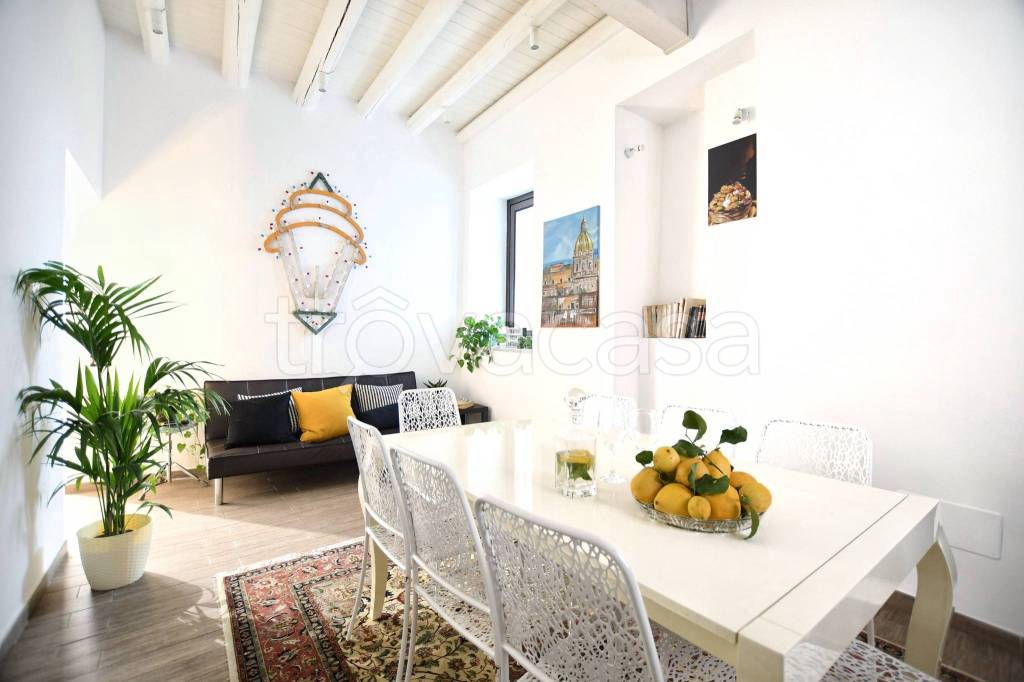appartamento in vendita a Palermo in zona Centro storico