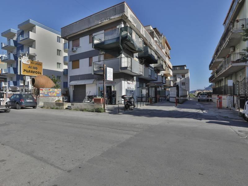 appartamento in vendita a Palermo in zona Tommaso Natale