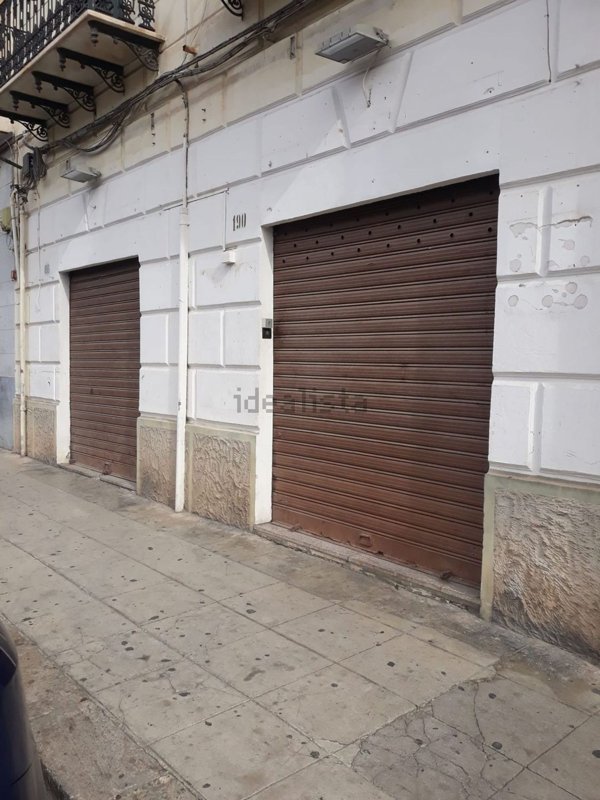 negozio in vendita a Palermo in zona Croceverde