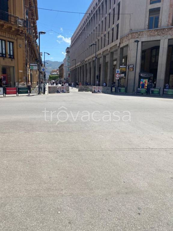 appartamento in vendita a Palermo in zona Politeama
