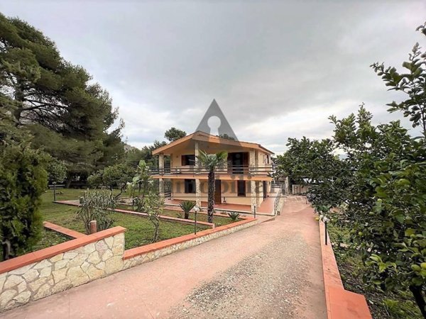 casa indipendente in vendita a Palermo in zona Cruillas