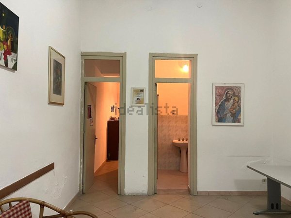locale di sgombero in vendita a Palermo in zona Oreto