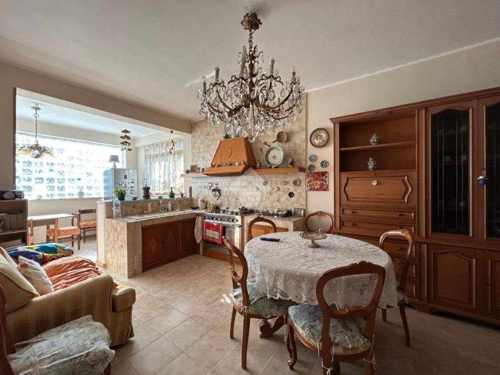 casa indipendente in vendita a Palermo in zona Villagrazia/Falsomiele