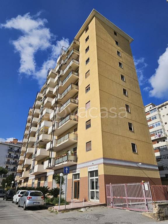 appartamento in vendita a Palermo in zona Uditore