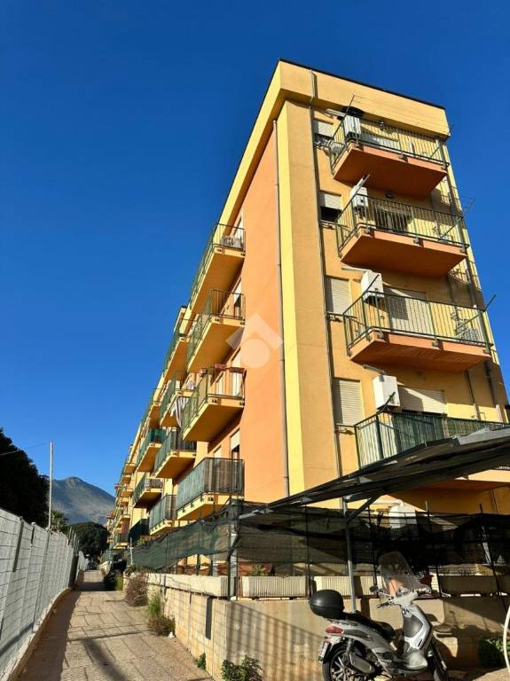 appartamento in vendita a Palermo in zona Cruillas