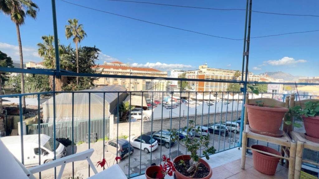 appartamento in vendita a Palermo in zona Oreto