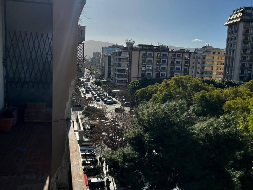 appartamento in vendita a Palermo in zona Libertà