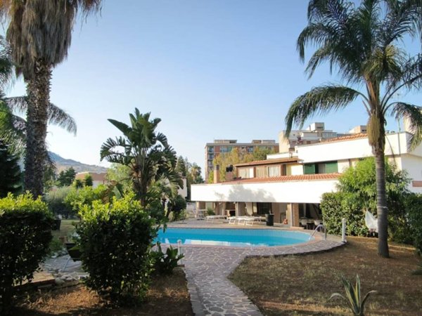 casa indipendente in vendita a Palermo in zona Uditore