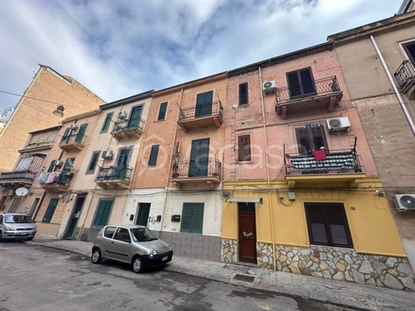 appartamento in vendita a Palermo in zona Montegrappa / Santa Rosalia