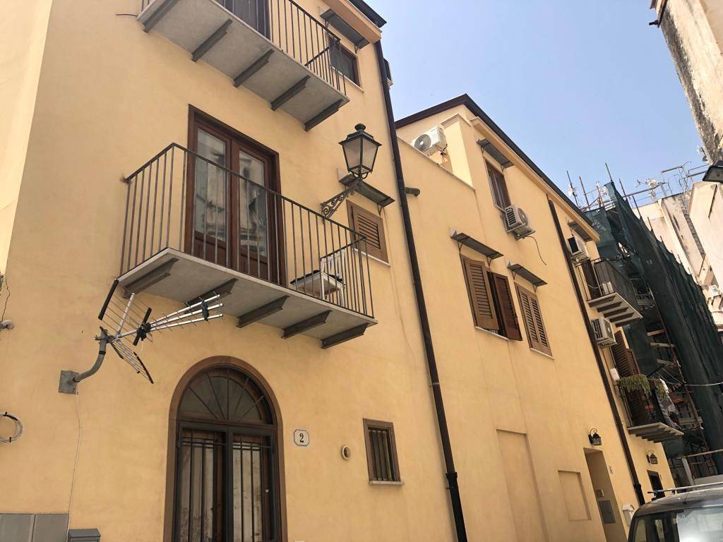 appartamento in vendita a Palermo in zona Centro storico