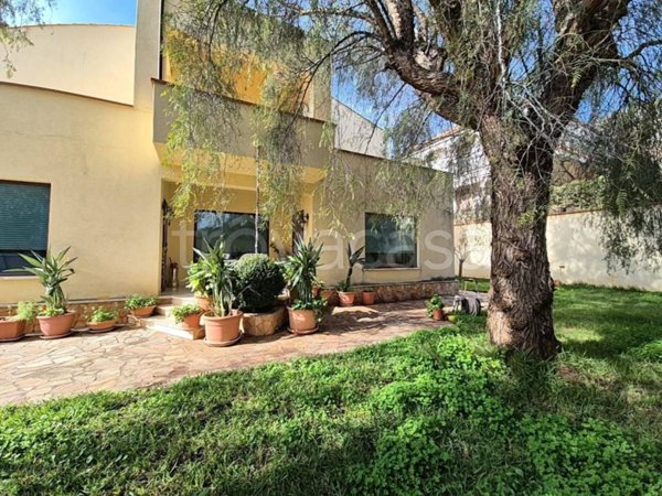 casa indipendente in vendita a Palermo in zona Mondello