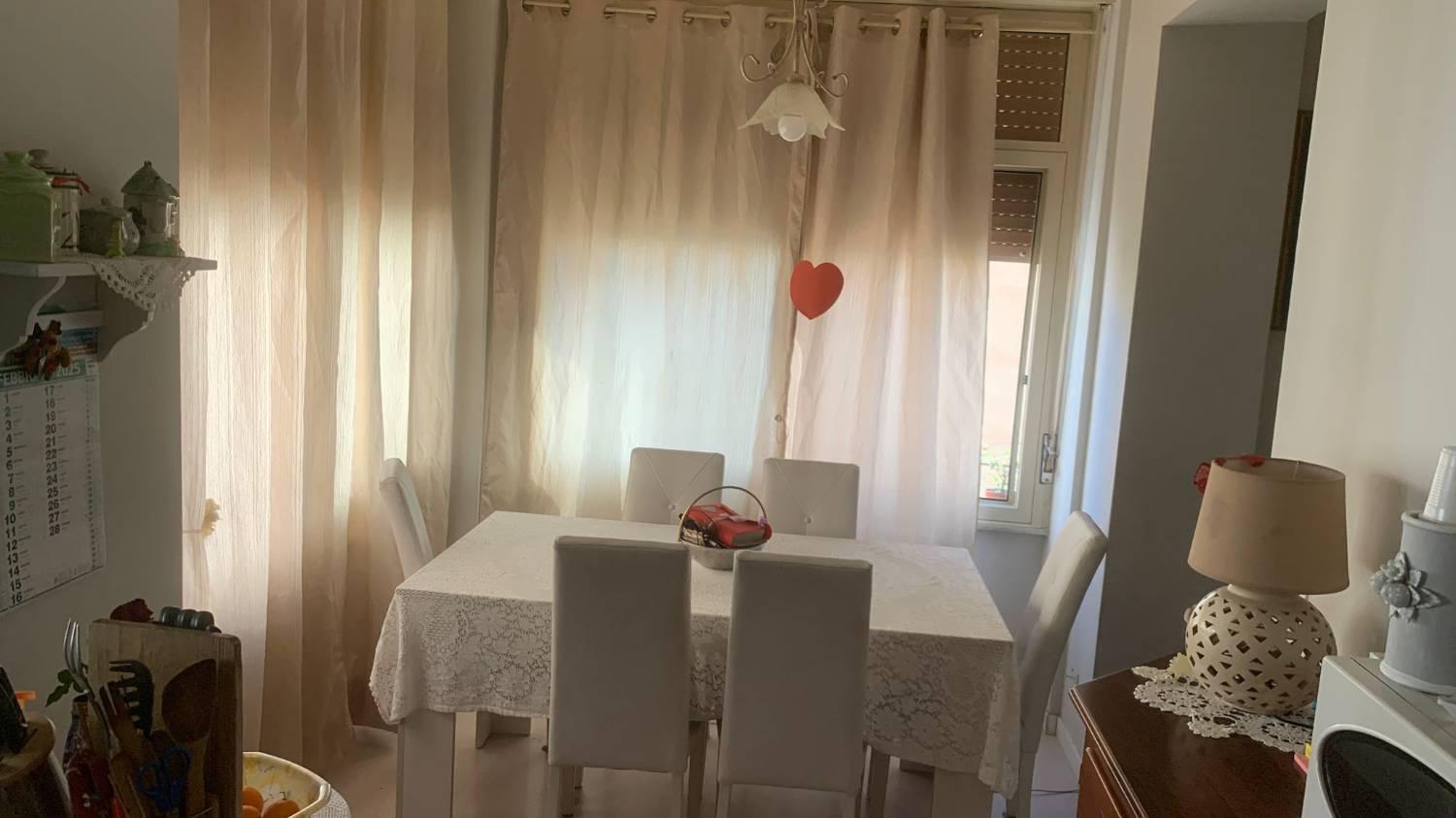 appartamento in vendita a Palermo in zona Zisa