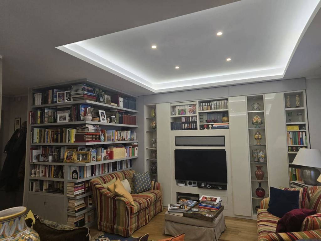 appartamento in vendita a Palermo in zona Zisa