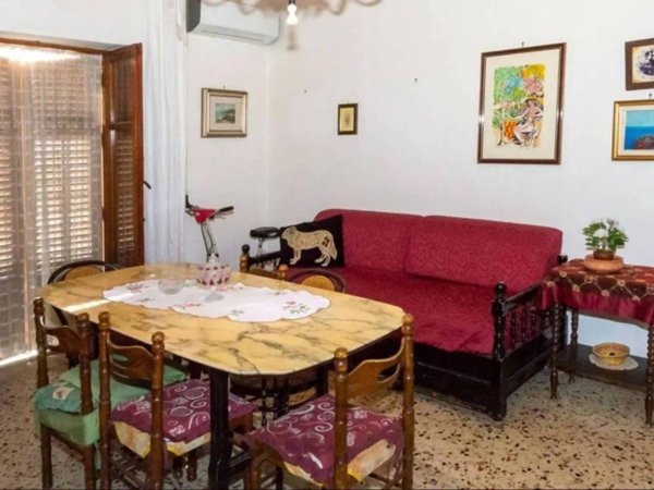 appartamento in vendita a Palermo in zona Montegrappa / Santa Rosalia