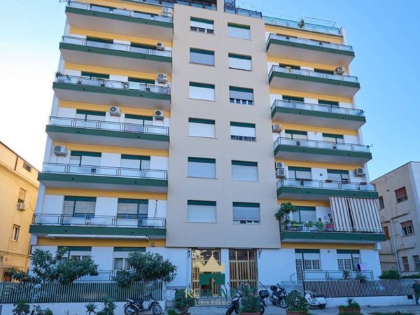 appartamento in vendita a Palermo in zona San Lorenzo
