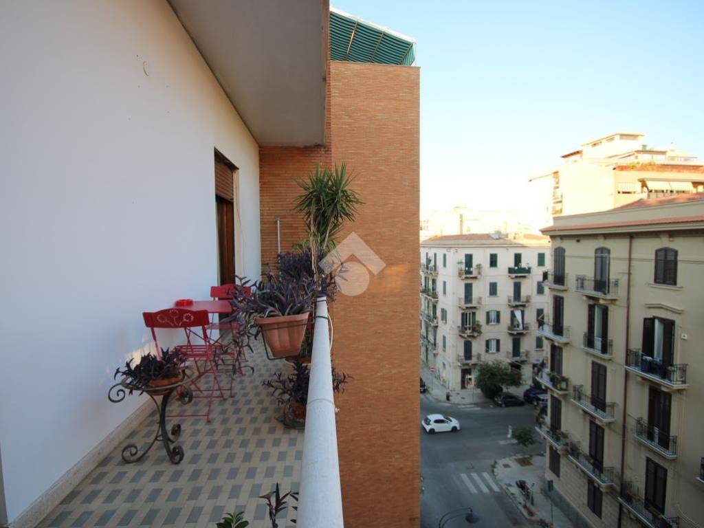 appartamento in vendita a Palermo in zona Libertà