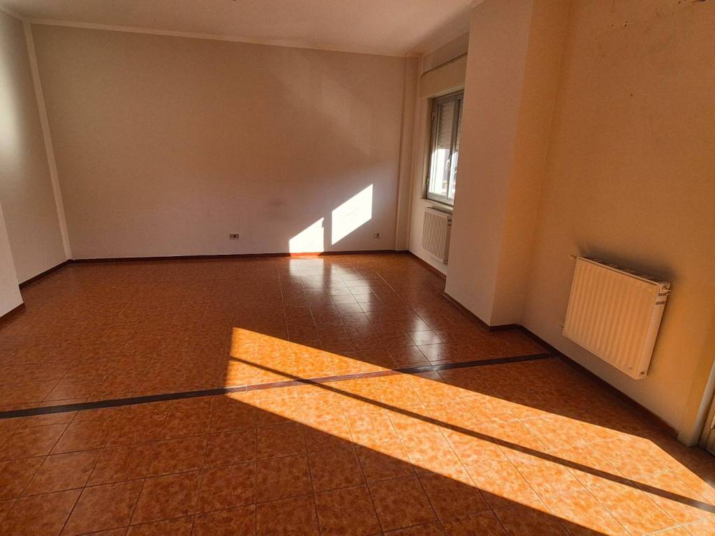 appartamento in vendita a Palermo in zona Malaspina/Palagonia
