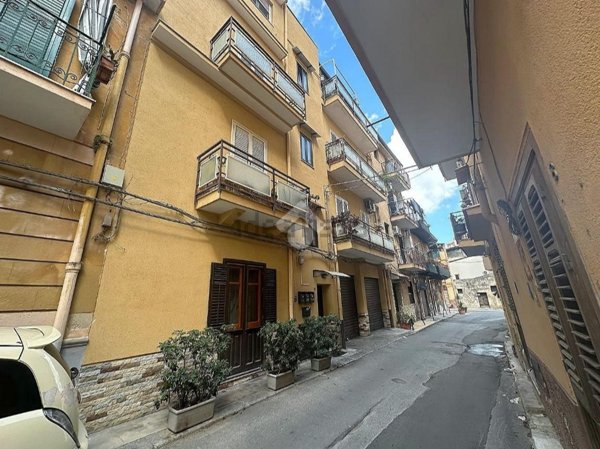 appartamento in vendita a Palermo in zona Uditore